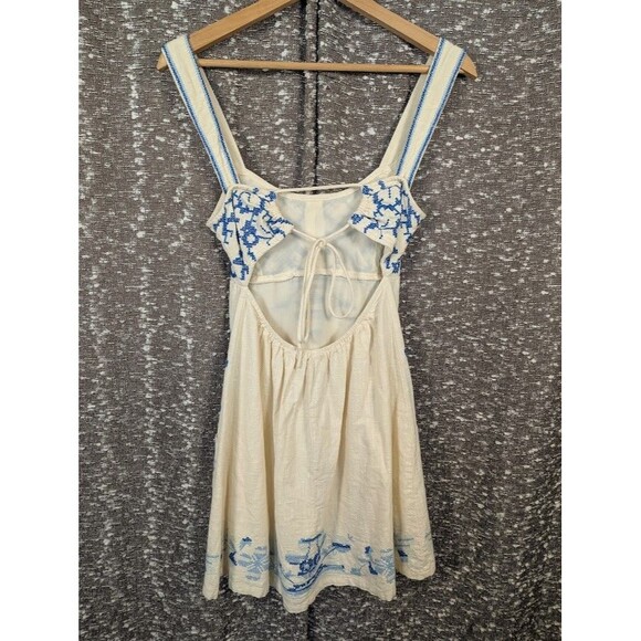 Urban Outfitters Embroidered Blue/White Emilia Cotton Dress Women's Small - Picture 6 of 11